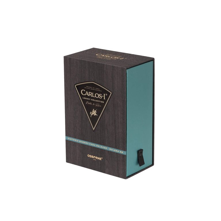 Caja premium tipo libro con acabado efecto madera y cierre magnético para botella de brandy o licor